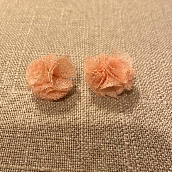 Cloth rose earrings - Picture 2 of 2